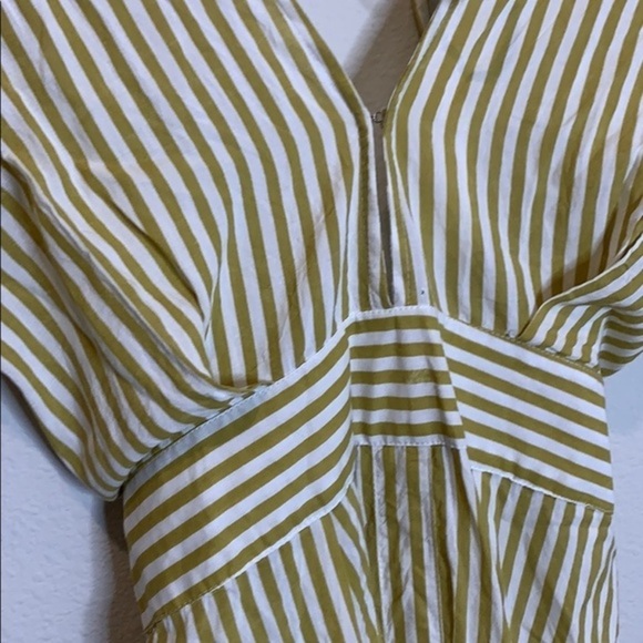 Elan | Plunging Midi Dress S - Picture 6 of 9